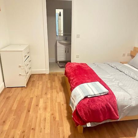 Dream Home Bromley Bagian luar foto